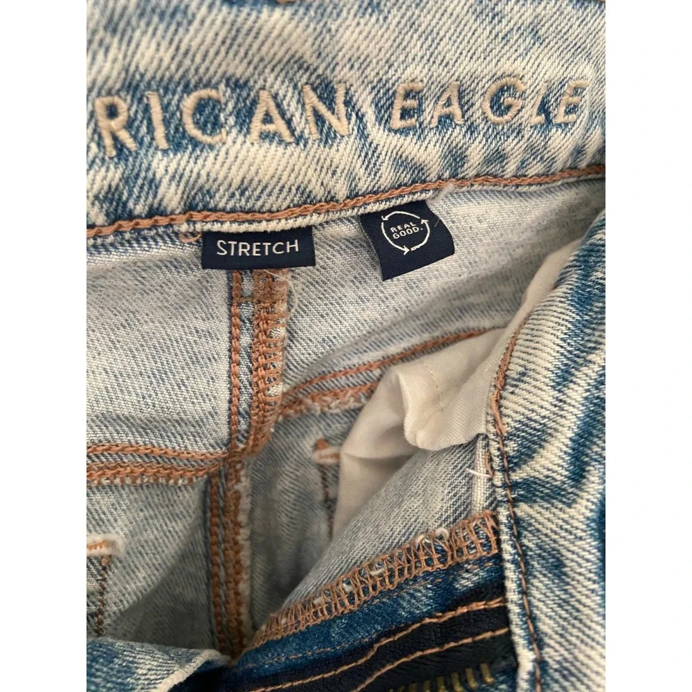 American Eagle Super High-Rise Ankle Straight Distressed Jeans Light Wash Size 2 - Picture 2 of 7